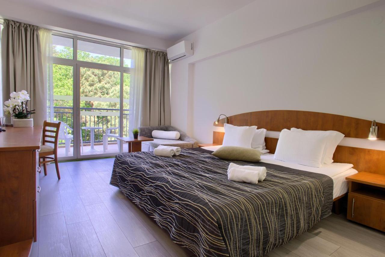 Luna Beach Hotel Golden Sands Εξωτερικό φωτογραφία